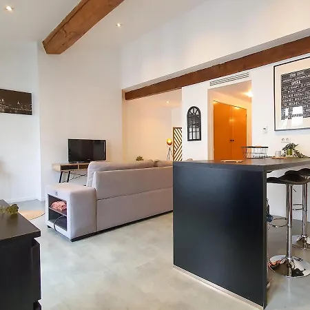 Appartement Centre Avec 2 Climatisé *